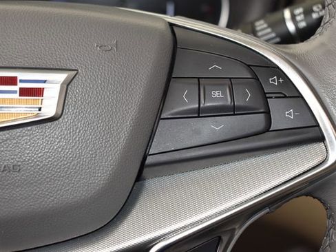 Used 2023 Cadillac XT5 Premium Luxury image 25