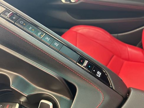 Used 2022 Chevrolet Corvette Stingray Coupe w/ 1LT image 37