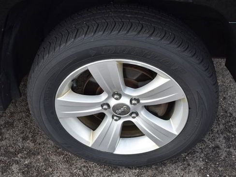 Used 2014 Jeep Patriot Latitude AWD/4WD image 11