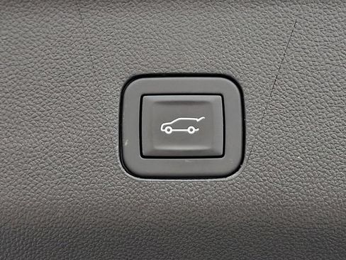 Used 2025 GMC Yukon Elevation w/ LPO, Floor Liner Package AWD/4WD image 30