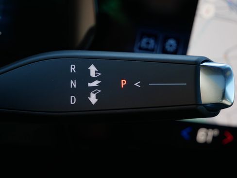 New 2026 Chevrolet Traverse Z71 w/ Enhanced Driving Package image 9