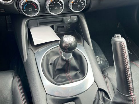 Used 2016 MAZDA MX-5 Miata Grand Touring RWD image 15