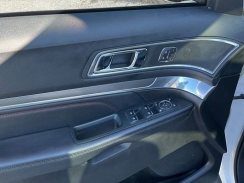 Used 2016 Ford Explorer Sport w/ Equipment Group 401A image 21