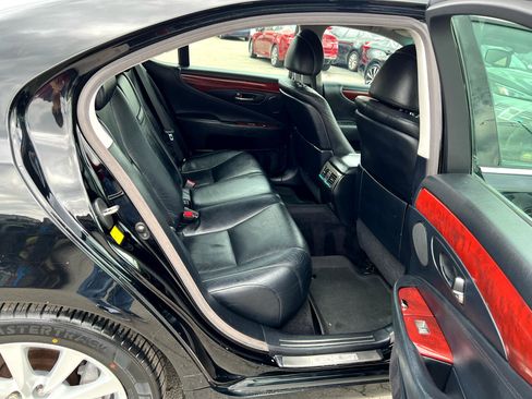 Used 2010 Lexus LS 460 AWD image 12