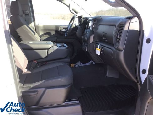 Used 2026 Chevrolet Silverado 1500 Custom Trail Boss w/ Turbomax Blackout Package AWD/4WD image 20