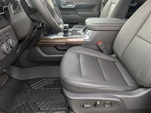 New 2026 Chevrolet Silverado 1500 LT Trail Boss w/ Convenience Package II image 17