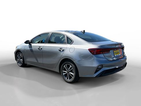 Used 2024 Kia Forte LXS w/ LXS Technology Package FWD image 3