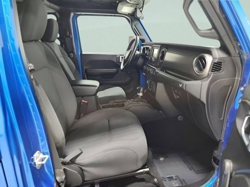 Used 2020 Jeep Gladiator Sport w/ Trailer Tow Package image 16