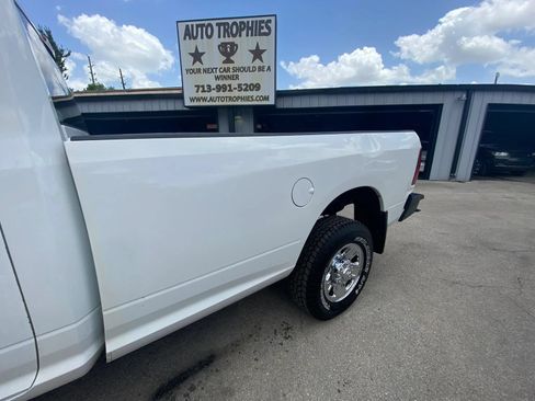 Used 2014 RAM 2500 Tradesman w/ Power & Remote Entry Group AWD/4WD image 17