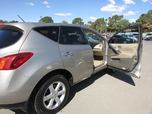 Used 2010 Nissan Murano S image 13