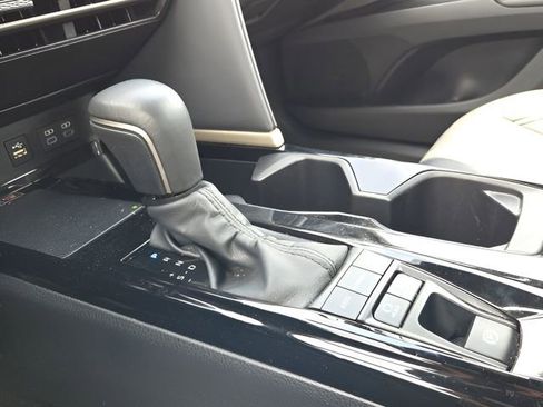 Used 2025 Toyota Camry XSE image 27