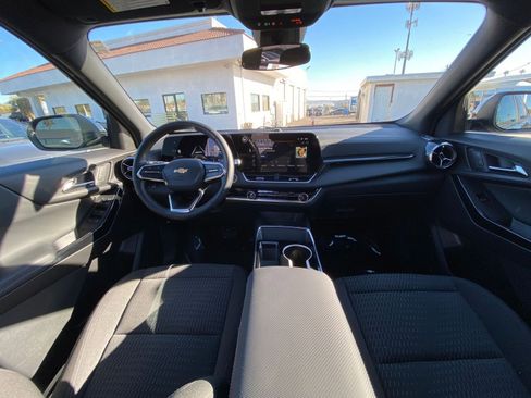 Used 2025 Chevrolet Equinox LT image 33