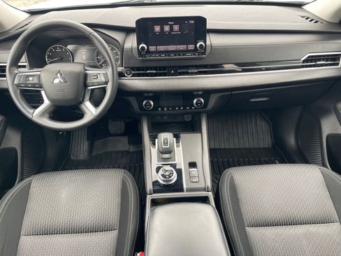 Used 2022 Mitsubishi Outlander ES AWD/4WD image 29