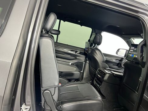 Used 2022 Jeep Wagoneer Series III w/ Convenience Group I image 31