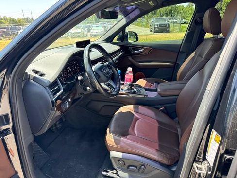 Used 2017 Audi Q7 3.0T Prestige AWD/4WD image 10