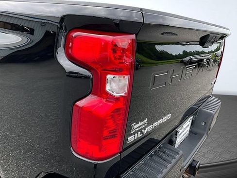 Used 2024 Chevrolet Silverado 2500 Custom w/ Custom Value Package AWD/4WD image 23