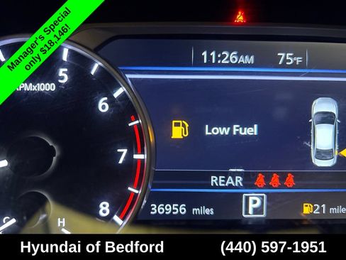 Used 2024 Nissan Sentra SV FWD image 13