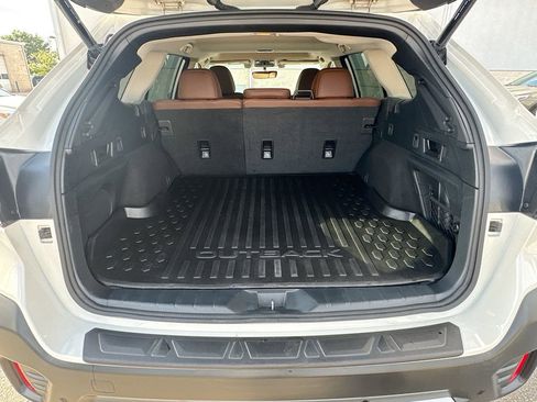 Used 2022 Subaru Outback Touring XT w/ Tech Package 3 AWD/4WD image 33