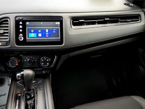 Used 2019 Honda HR-V Sport image 29