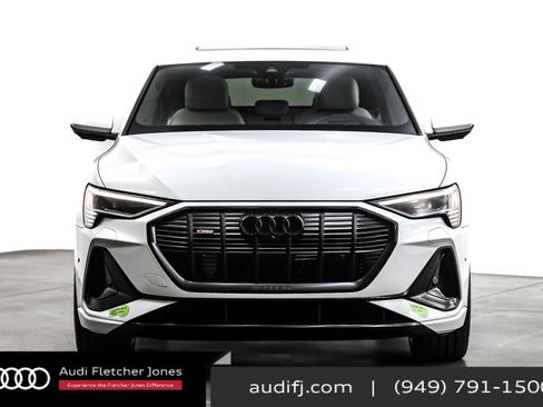 Used 2023 Audi e-tron Prestige w/ Prestige Package image 3