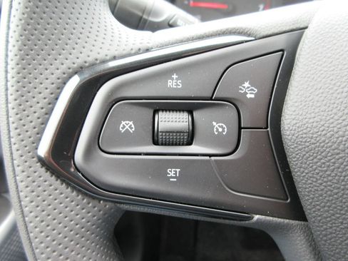 New 2026 Chevrolet Trax LS w/ LS Convenience Package FWD image 23