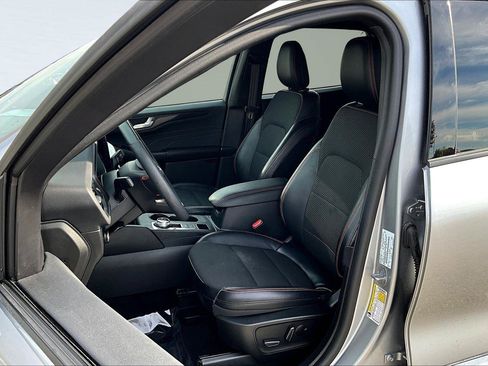 Certified 2023 Ford Escape ST-Line w/ Tech Pack #1 image 14