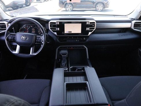 Used 2023 Toyota Tundra SR5 w/ SR5 Convenience Package AWD/4WD image 20