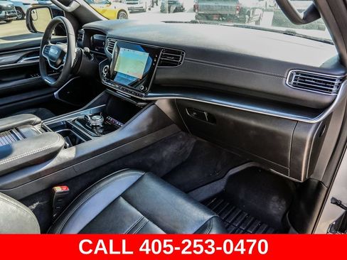 Used 2023 Jeep Wagoneer 4WD w/ Convenience Group I image 16