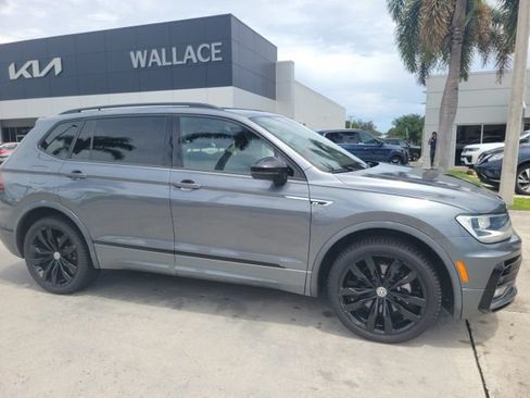 Used 2021 Volkswagen Tiguan SE FWD image 8