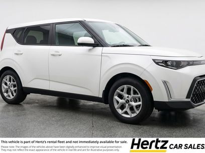 Used 2025 Kia Soul LX w/ LX Technology Package