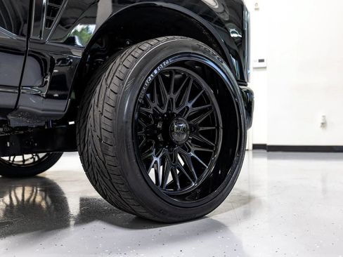 Used 2024 Ford F350 XL w/ 360-Degree Camera Package RWD image 28