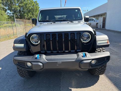 Used 2023 Jeep Wrangler Unlimited w/ Cold Weather Group AWD/4WD image 7