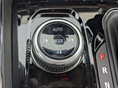 New 2025 GMC Canyon AT4 w/ Nightfall Edition image 21