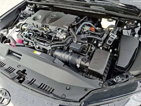 Used 2026 Toyota Camry SE FWD image 27