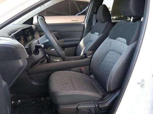 Used 2025 Nissan Kicks SV FWD image 20