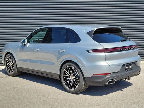 New 2026 Porsche Cayenne AWD/4WD image 3