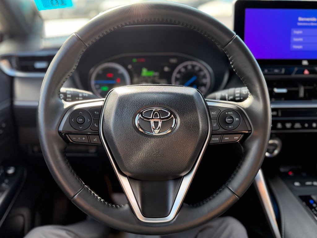 Certified 2024 Toyota Venza XLE AWD/4WD image 12