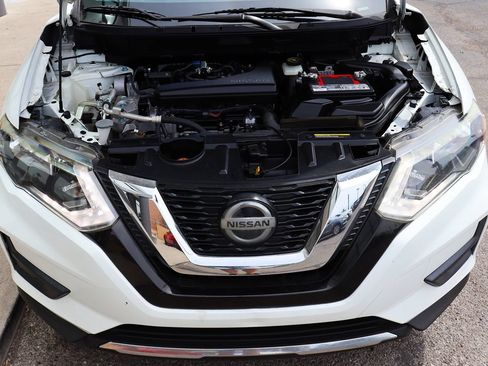 Used 2019 Nissan Rogue SV FWD image 60