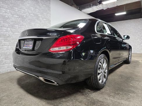 Used 2017 Mercedes-Benz C 300 4MATIC Sedan image 43