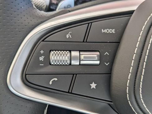 Certified 2024 Genesis Electrified GV70 Advanced image 32