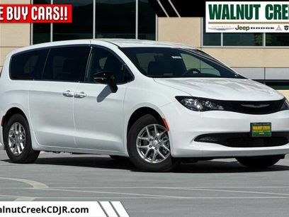 New 2026 Chrysler Voyager LX