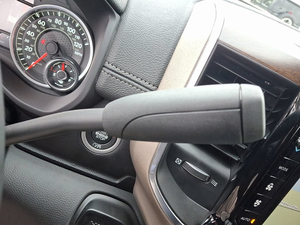 Used 2024 RAM 3500 Laramie AWD/4WD image 15