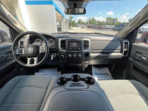 Used 2022 RAM 1500 Classic SLT AWD/4WD image 2