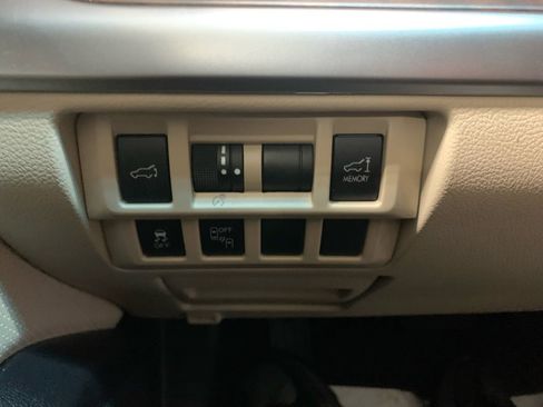 Used 2016 Subaru Outback 2.5i Limited image 37