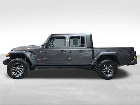 Used 2024 Jeep Gladiator Mojave w/ Convenience Group image 10