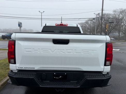 Used 2024 Chevrolet Colorado W/T image 5