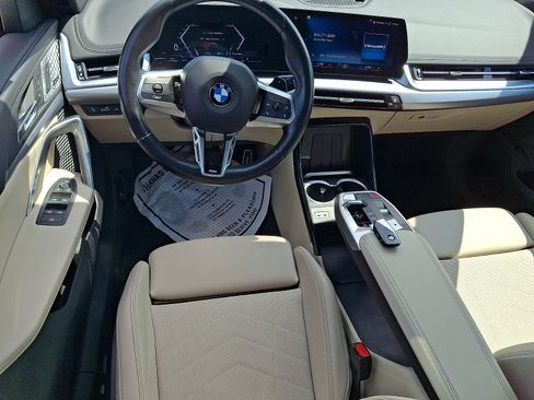 Used 2023 BMW X1 xDrive28i w/ Premium Package AWD/4WD image 12