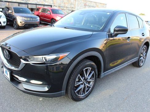 Used 2018 MAZDA CX-5 Touring w/ Preferred Equipment Package AWD/4WD image 3