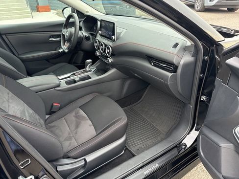 Used 2025 Nissan Sentra SR image 18
