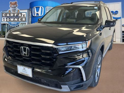Certified 2024 Honda Pilot Touring image 1